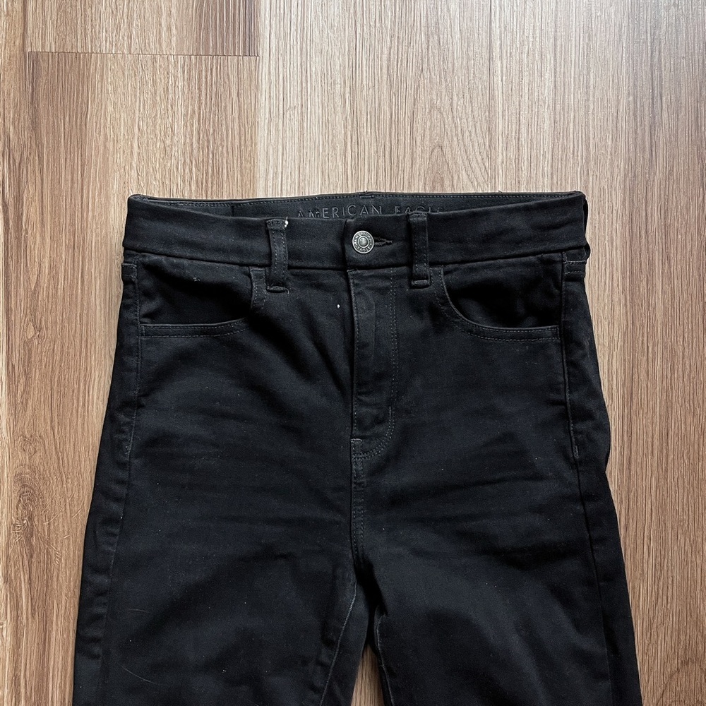 American Eagle 360 Ne(x)t Level Curvy Hi-Rise Jegging in Black in 4 X-Short